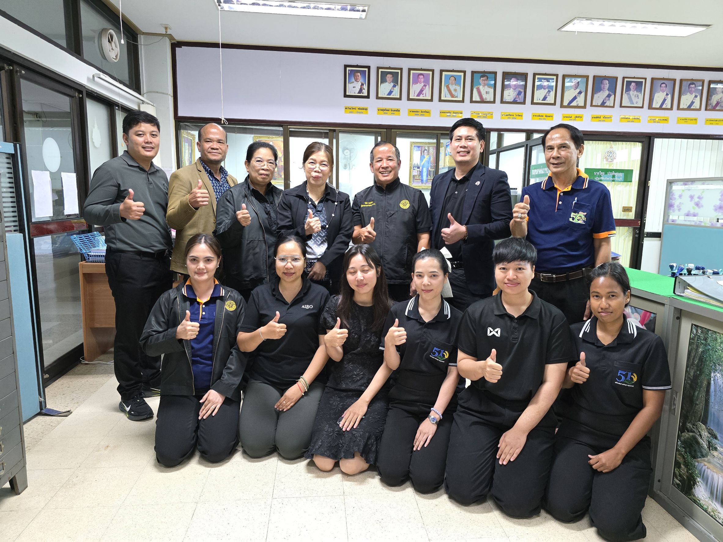 title - วันที่ 13 สิงหาคม 2569 เวลา 14.00 น. นายวิทูล ประดิษฐบุญ ปฏิรูปที่ดินจังหวัดปราจีนบุรี พร้อมด้วย ผู้อำนวยการกลุ่ม/ฝ่าย และเจ้าหน้าที่ ส.ป.ก.ปราจีนบุรี ให้การต้อนรับและเข้าร่วมประชุมพร้อมรายงานผลการดำเนินงานตามแผนงาน/โครงการ ผลการเบิกจ่ายเงินงบประมาณ ประจำปีงบประมาณ พ.ศ. 2569 และรายงานปัญหาอุปสรรค